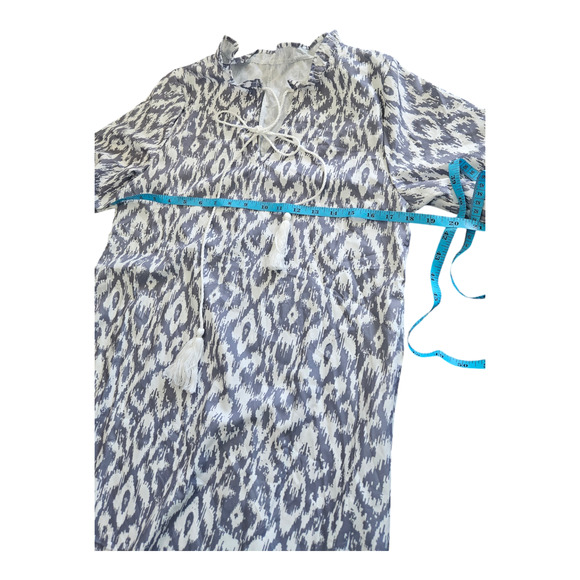 Medium Short Sleeve Gray and White Maxi Dress - Picture 5 of 7